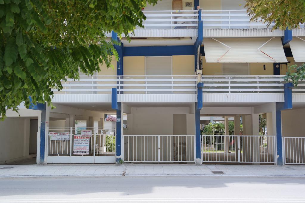 Holiday Apartment Sombrero Néa Péramos Exterior foto